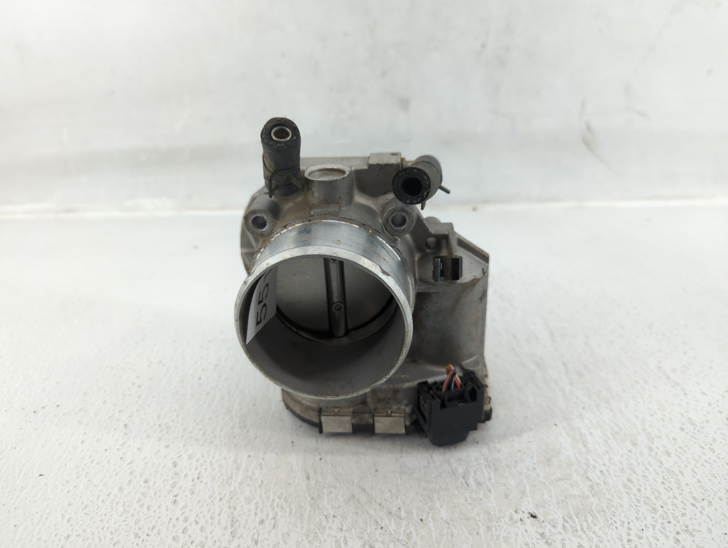 2011-2015 Kia Optima Throttle Body P/N:35100-2G700 Fits Fits 2011 2012 2013 2014 2015 2016 OEM Used Auto Parts - Oemusedauto
