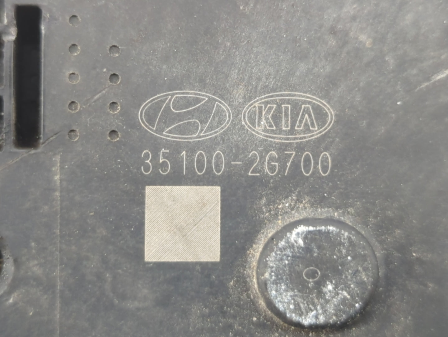 2011-2015 Kia Optima Throttle Body P/N:35100-2G700 Fits Fits 2011 2012 2013 2014 2015 2016 OEM Used Auto Parts - Oemusedauto