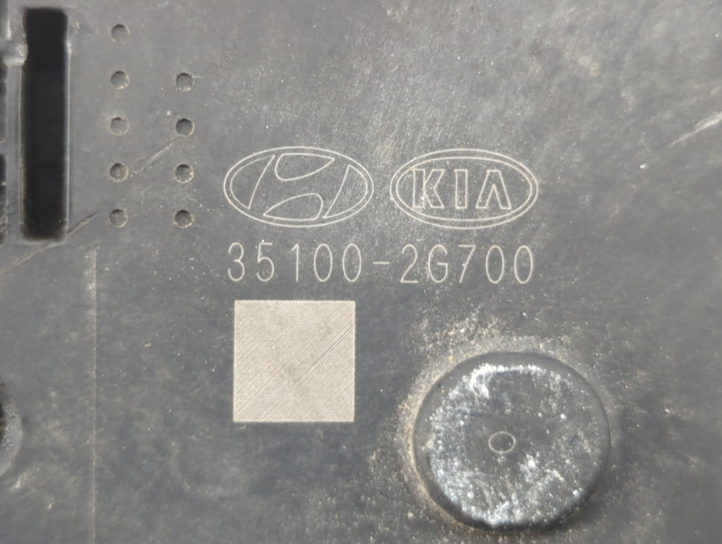 2011-2015 Kia Optima Throttle Body P/N:35100-2G700 Fits Fits 2011 2012 2013 2014 2015 2016 OEM Used Auto Parts - Oemusedauto