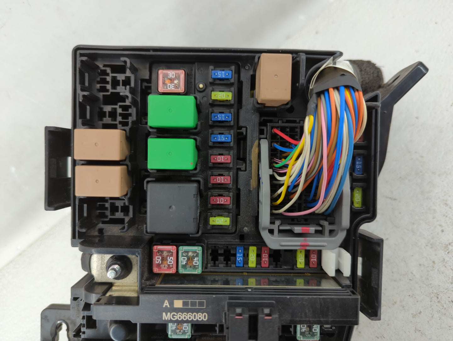 2014-2015 Kia Optima Fusebox Fuse Box Panel Relay Module P/N:91259-2T010 914304C600QA Fits Fits 2014 2015 OEM Used Auto Part