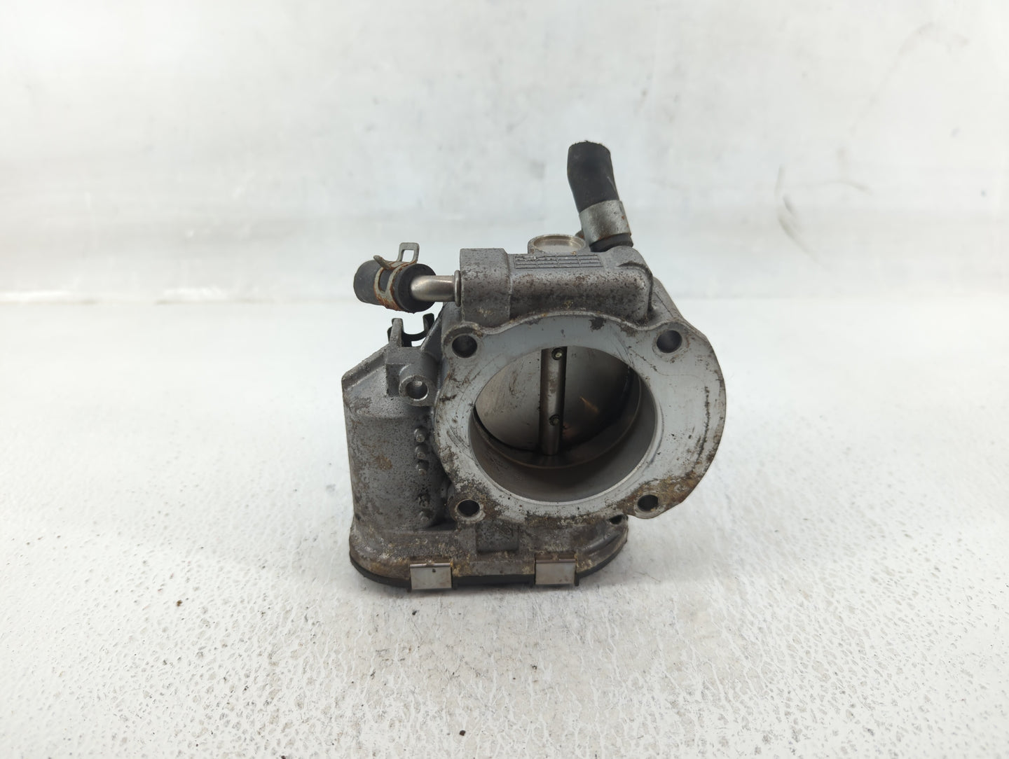 2011-2016 Kia Optima Throttle Body P/N:35100-2G800 Fits Fits 2011 2012 2013 2014 2015 2016 OEM Used Auto Parts - Oemusedauto