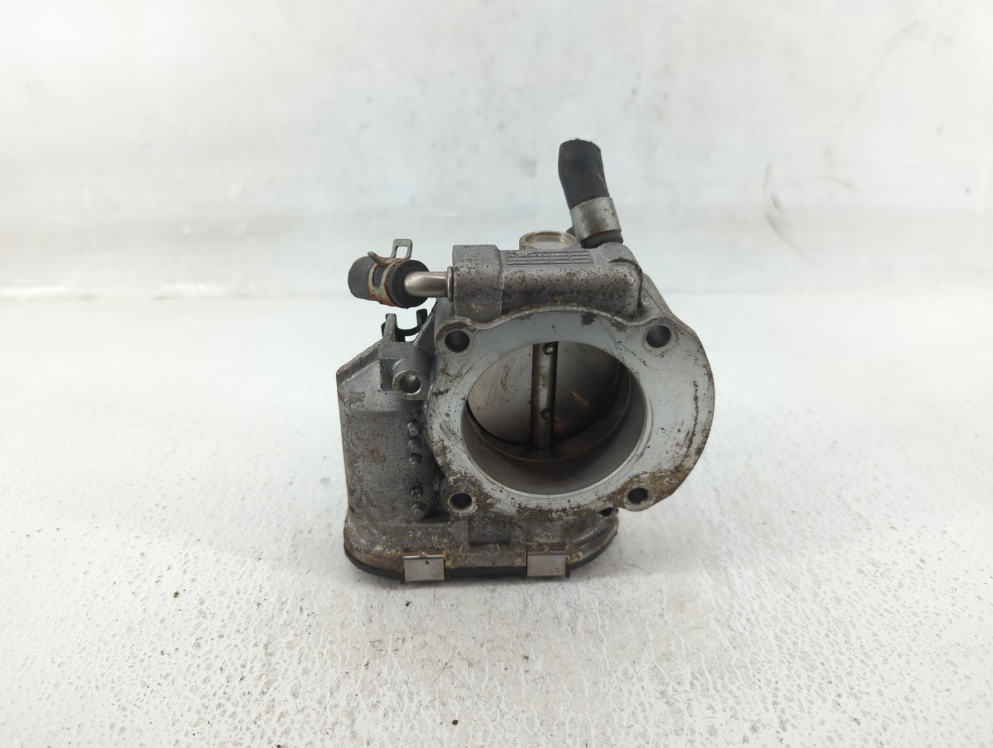2011-2016 Kia Optima Throttle Body P/N:35100-2G800 Fits Fits 2011 2012 2013 2014 2015 2016 OEM Used Auto Parts - Oemusedauto