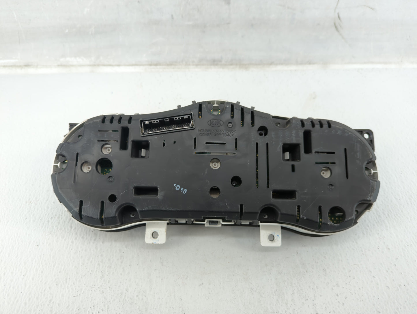 2014-2015 Kia Optima Instrument Cluster Speedometer Gauges P/N:94031-2T270 Fits Fits 2014 2015 OEM Used Auto Parts - Oemused