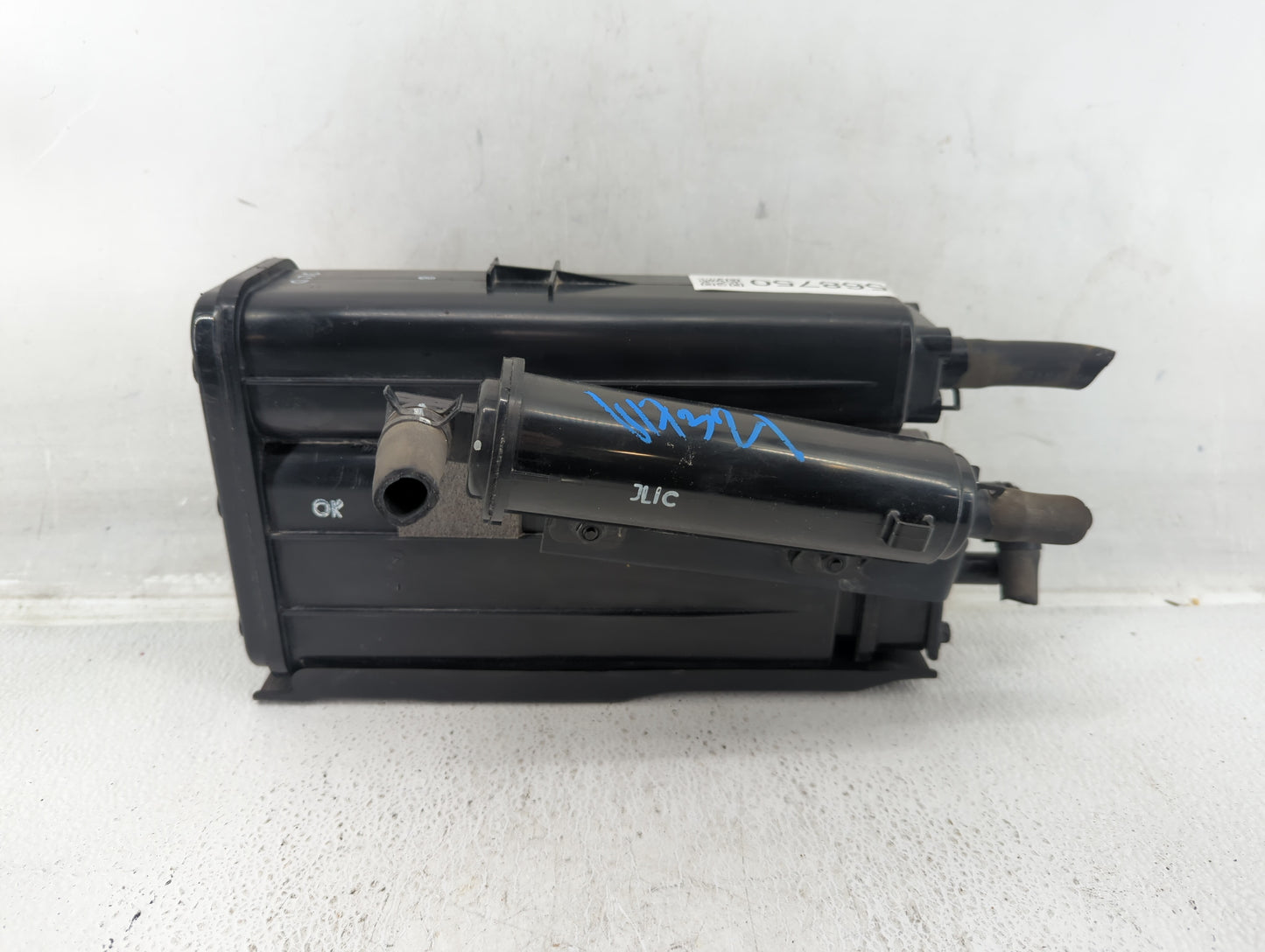 2015 Kia Optima Fuel Vapor Charcoal Canister - Oemusedautoparts1.com