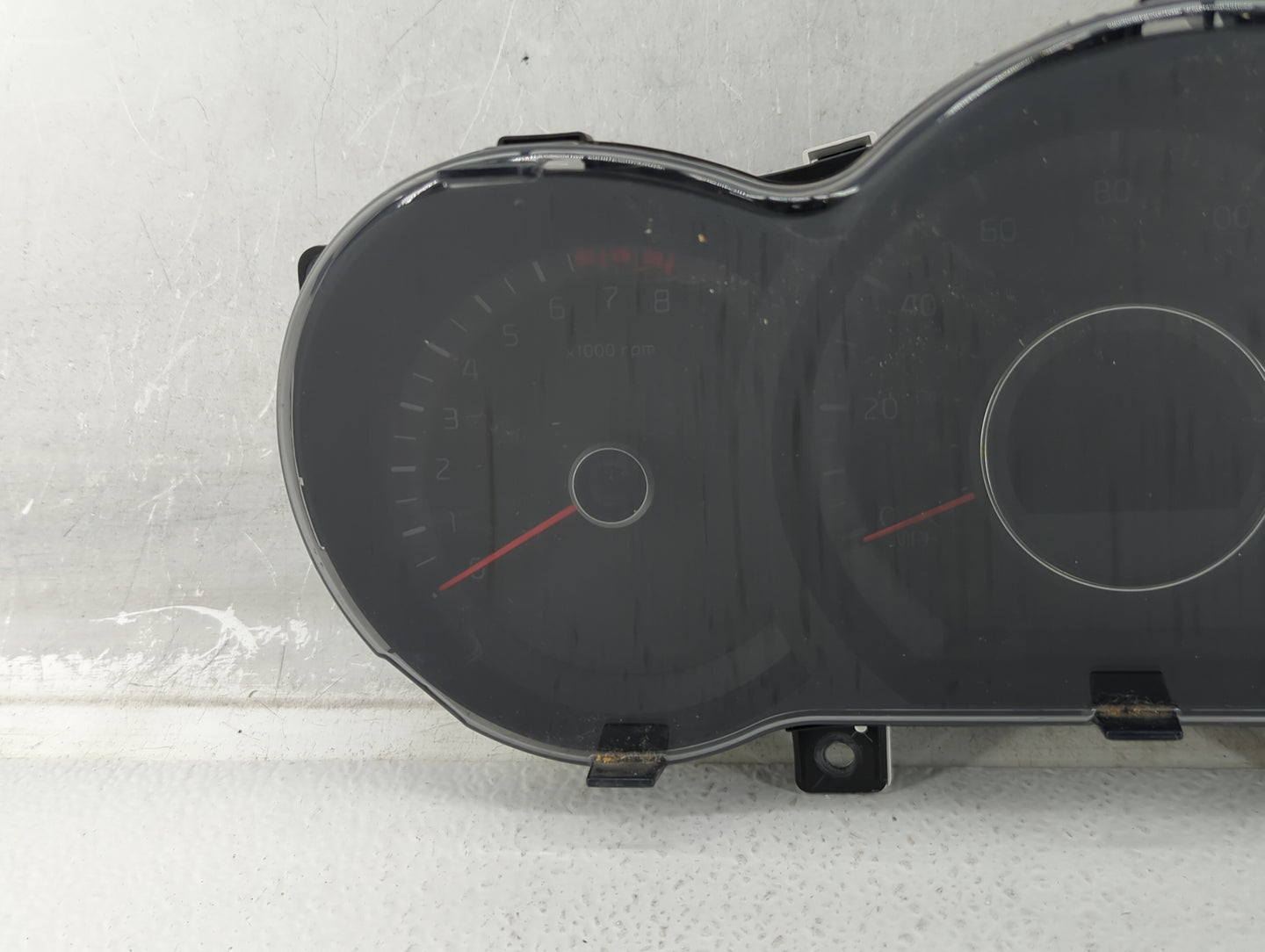 2014-2015 Kia Optima Instrument Cluster Speedometer Gauges P/N:94031-2T270 Fits Fits 2014 2015 OEM Used Auto Parts - Oemused