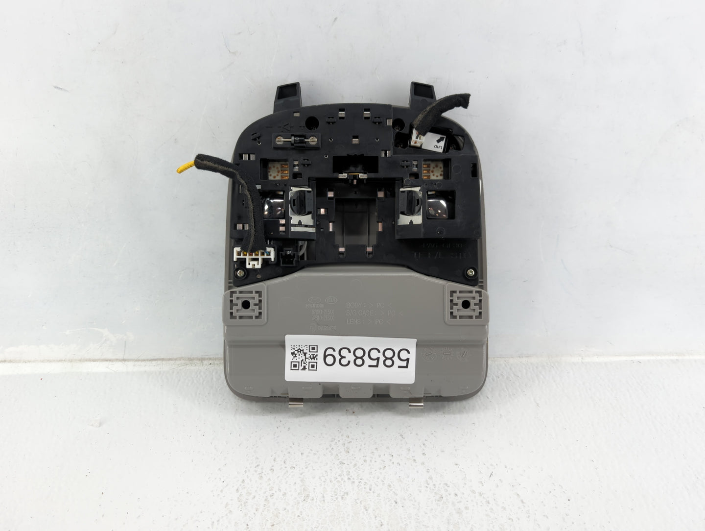 2014-2016 Kia Optima Overhead Roof Console 585839 - Oemusedautoparts1.com