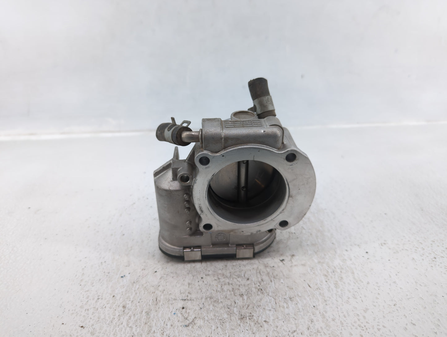2011-2016 Kia Optima Throttle Body P/N:35100-2G800 Fits Fits 2011 2012 2013 2014 2015 2016 OEM Used Auto Parts - Oemusedauto