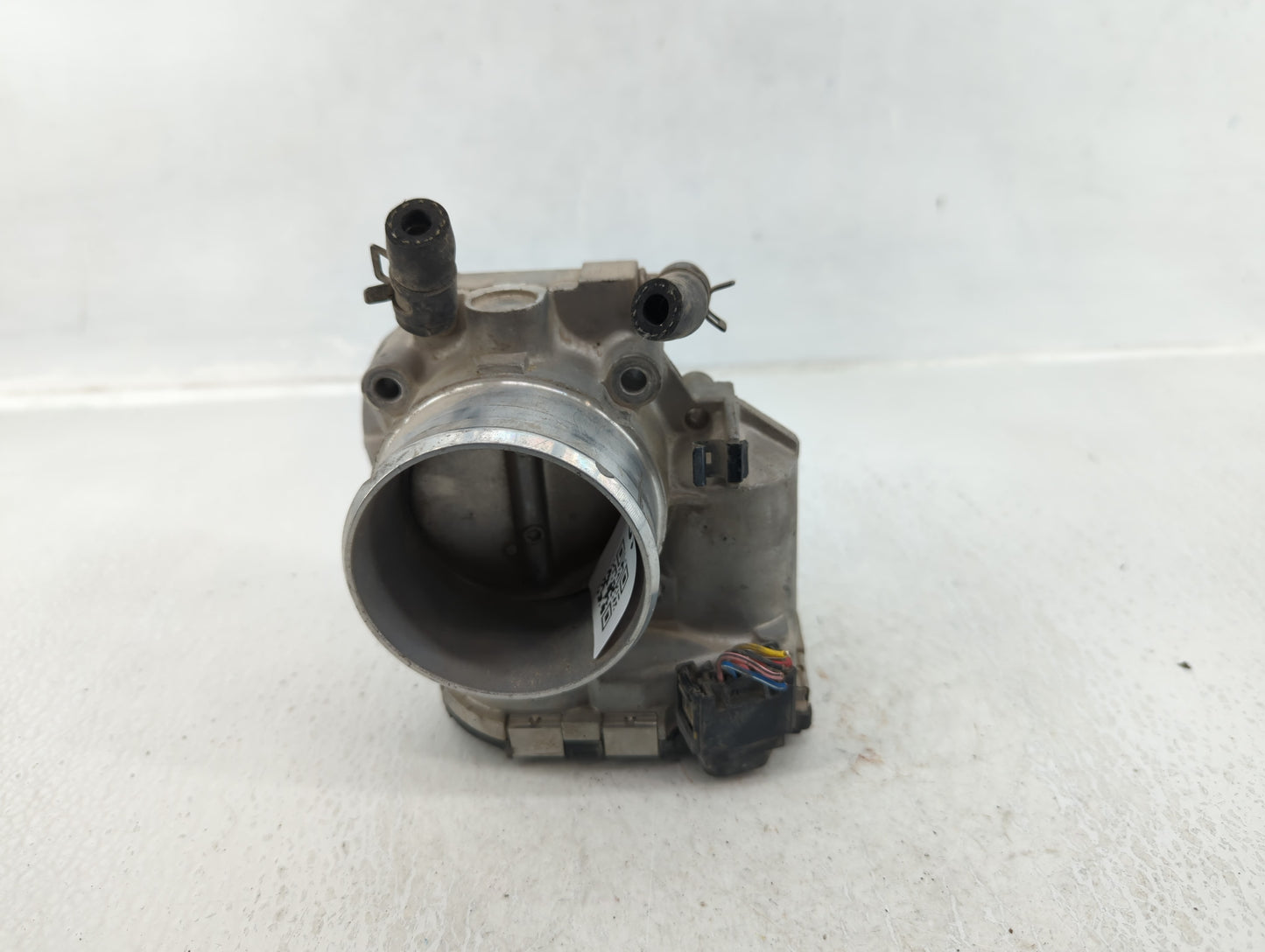 2011-2015 Kia Optima Throttle Body P/N:35100-2G700 Fits Fits 2011 2012 2013 2014 2015 2016 OEM Used Auto Parts - Oemusedauto
