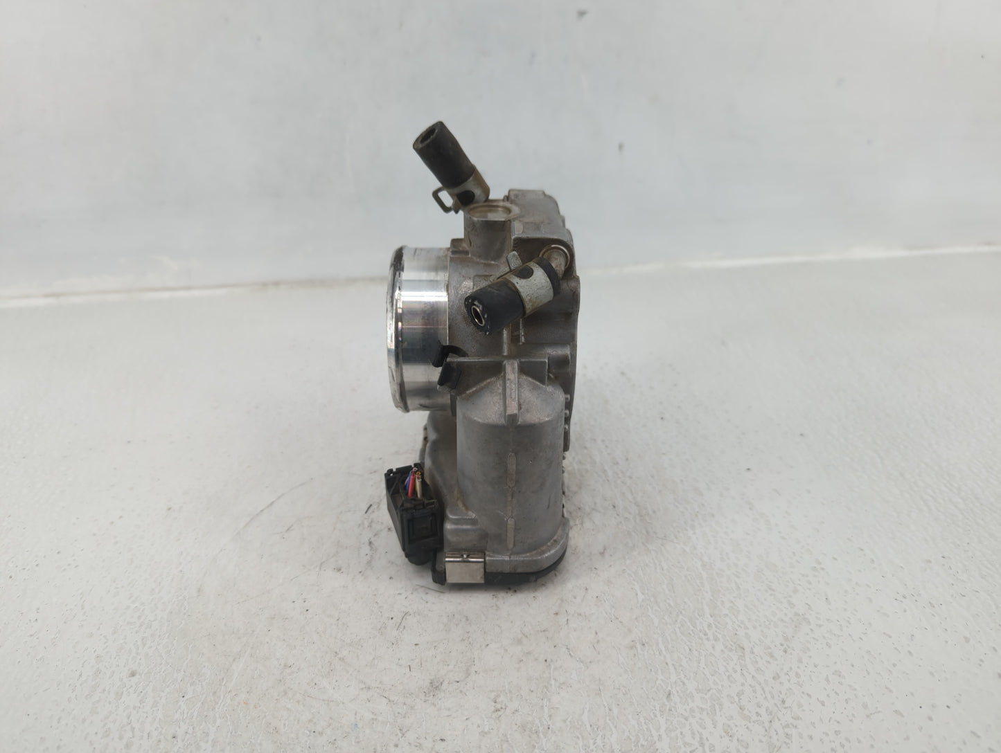 2011-2016 Kia Optima Throttle Body P/N:35100-2G800 Fits Fits 2011 2012 2013 2014 2015 2016 OEM Used Auto Parts - Oemusedauto