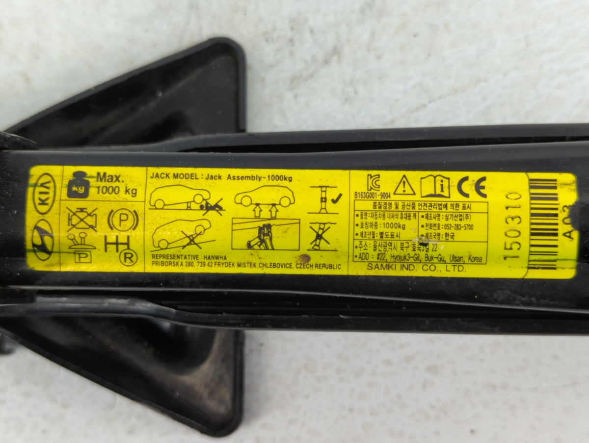 2015 Kia Optima Spare Scissor Car Jack 595893 - Oemusedautoparts1.com