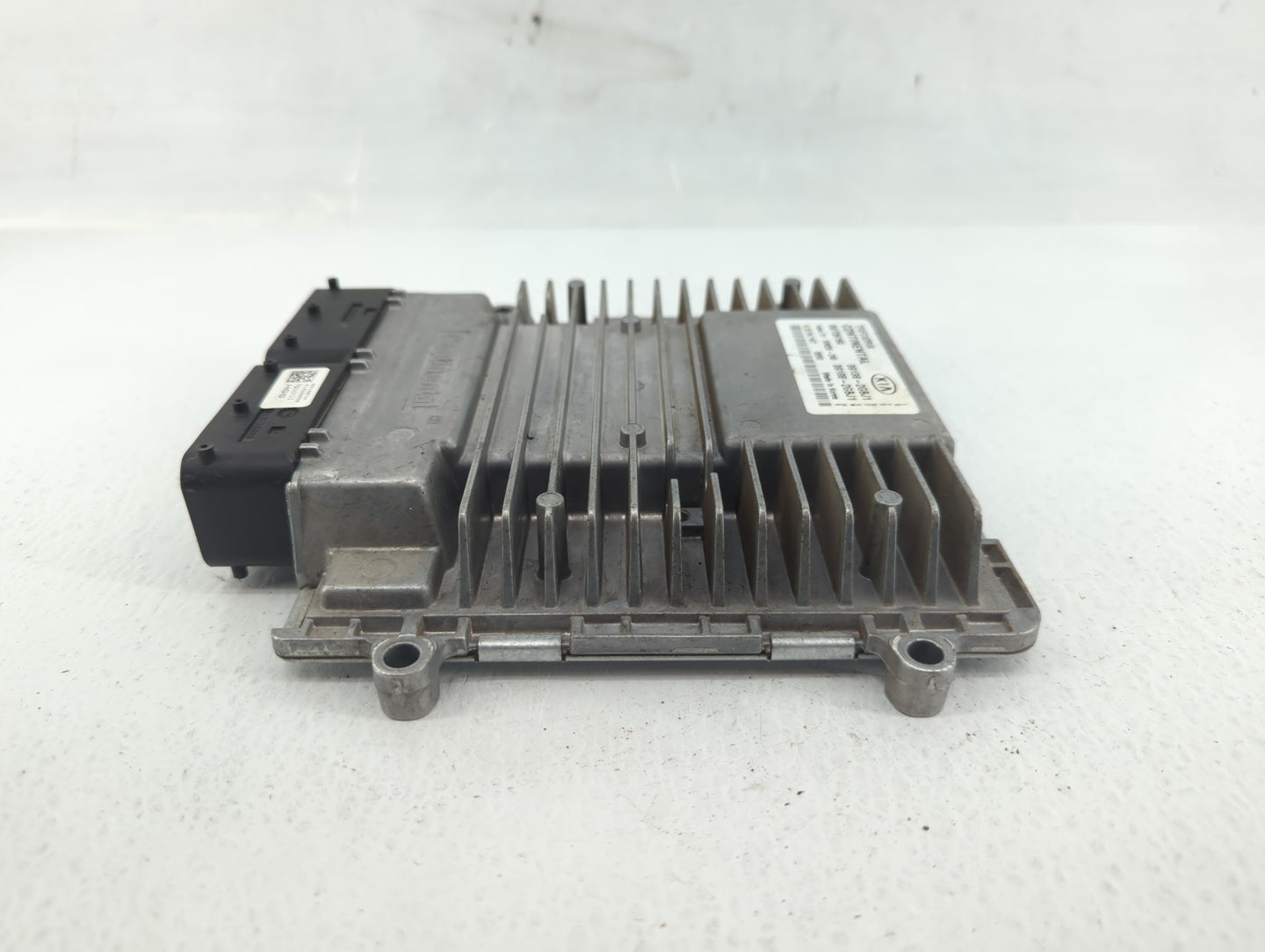 2015 Kia Optima PCM Engine Control Computer ECU ECM PCU OEM P/N:39138-2GBJ1 Fits OEM Used Auto Parts - Oemusedautoparts1.com
