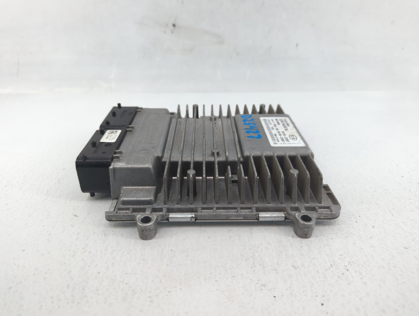 2014-2015 Kia Optima PCM Engine Control Computer ECU ECM PCU OEM P/N:39138-2GBE1 39108-2GBH2, 39138-2GBH2 Fits Fits 2014 201