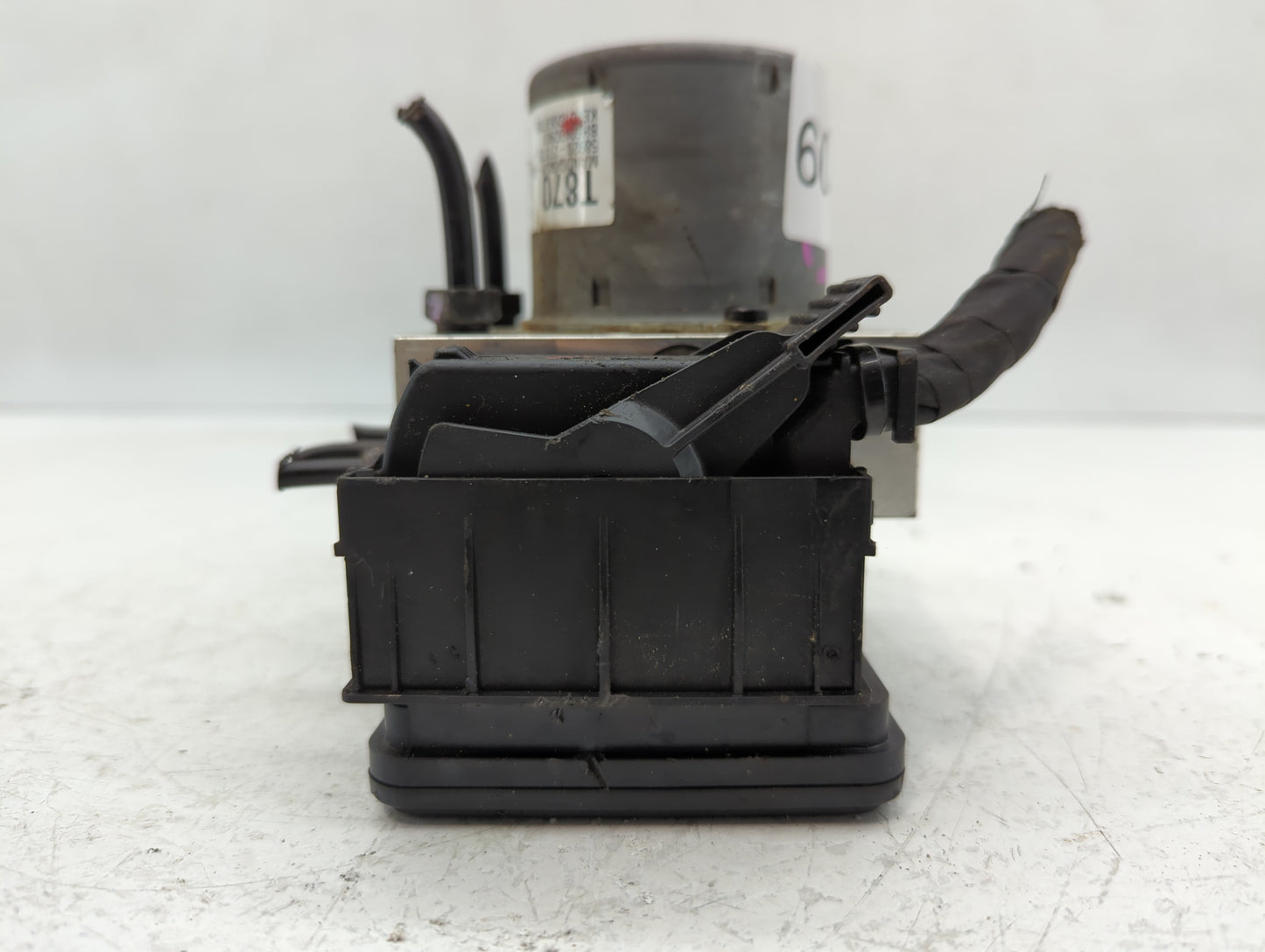 2014-2015 Kia Optima ABS Pump Control Module Replacement P/N:58920-2T870 Fits Fits 2014 2015 OEM Used Auto Parts - Oemusedau