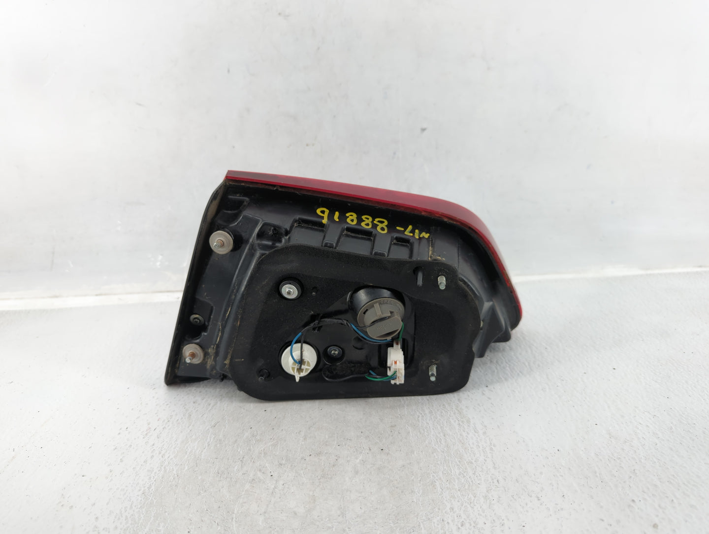 2014-2015 Kia Optima Tail Light Assembly Driver Left OEM P/N:92403-4C Fits Fits 2014 2015 OEM Used Auto Parts - Oemusedautop