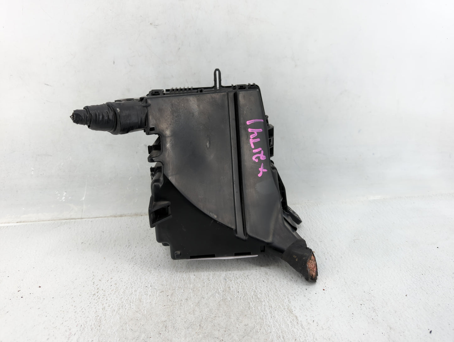 2014-2015 Kia Optima Fusebox Fuse Box Panel Relay Module P/N:91955-2T730QQK 91955-2T730 Fits Fits 2014 2015 OEM Used Auto Pa