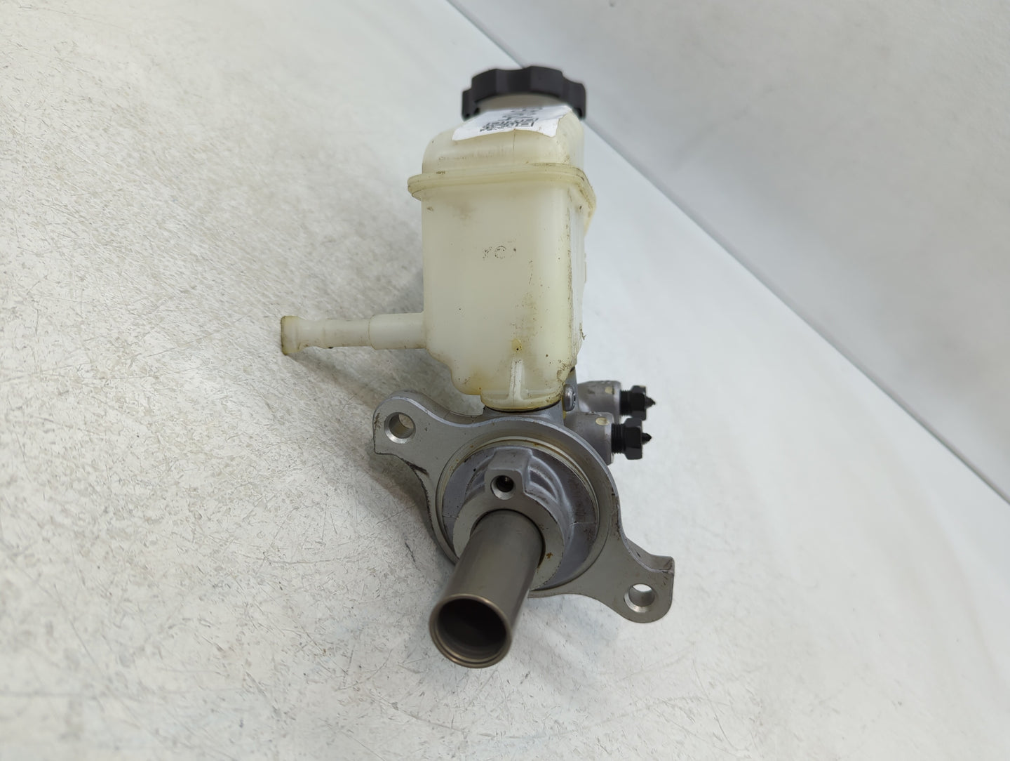 2011-2015 Kia Optima Brake Master Cylinder - Oemusedautoparts1.com