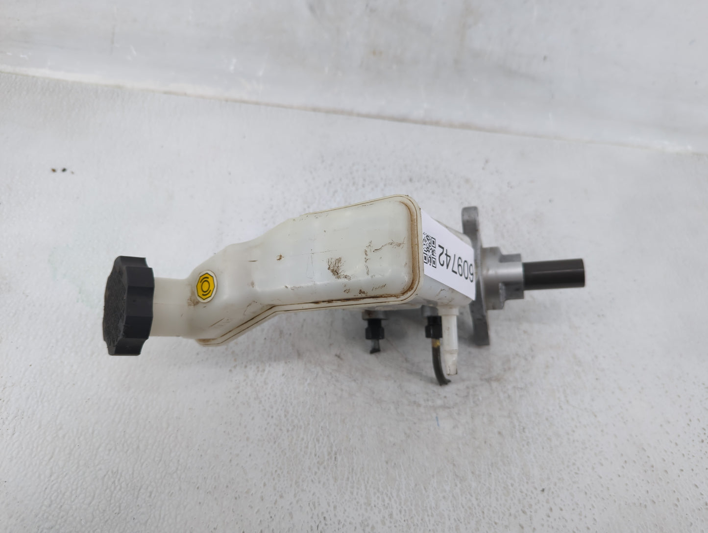 2013-2015 Kia Optima Brake Master Cylinder - Oemusedautoparts1.com