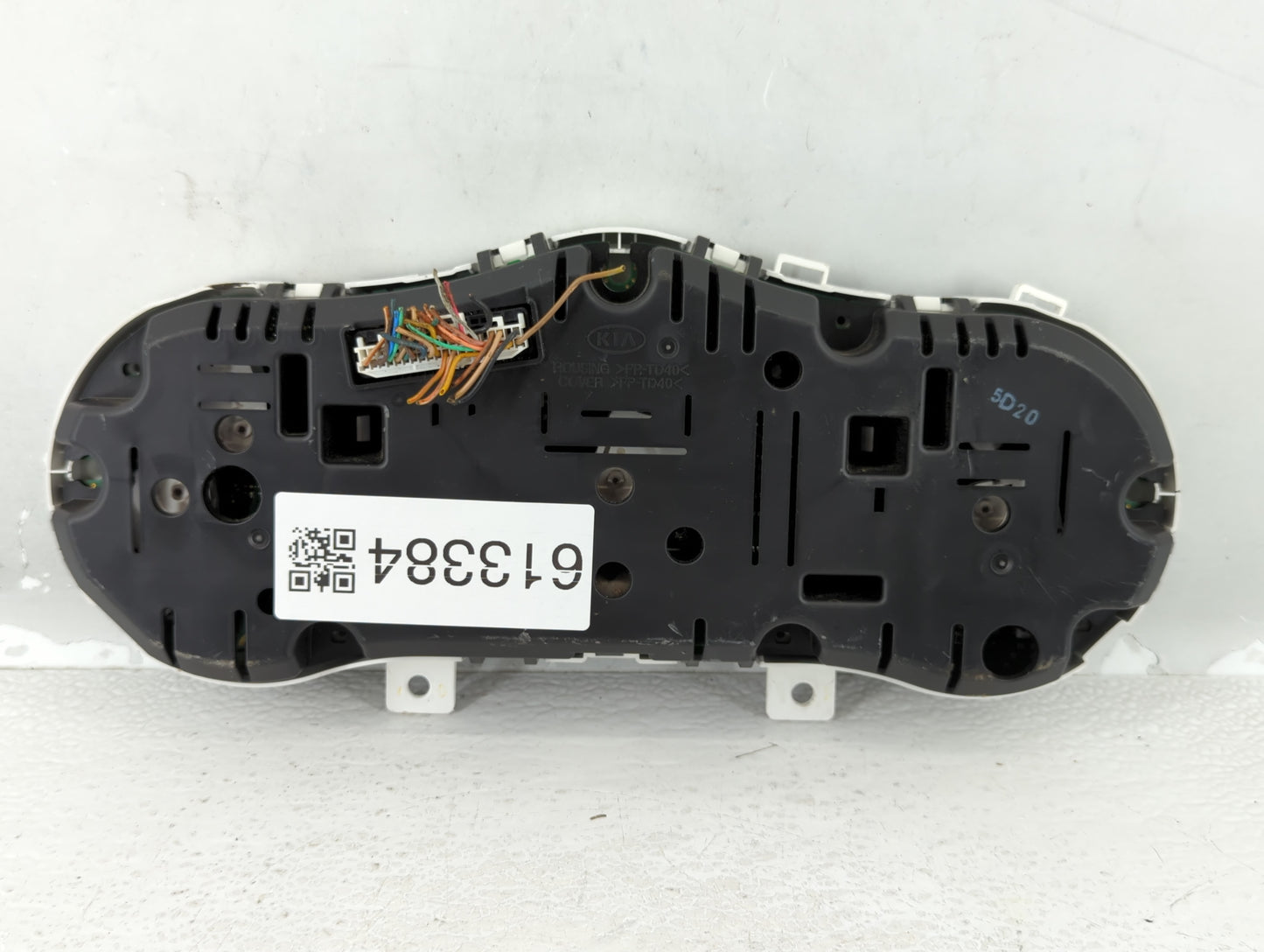 2014-2015 Kia Optima Instrument Cluster Speedometer Gauges P/N:94031-2T270 Fits Fits 2014 2015 OEM Used Auto Parts - Oemused