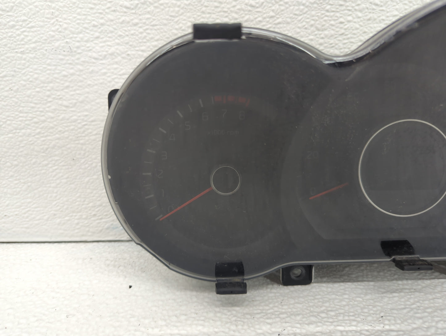 2014-2015 Kia Optima Instrument Cluster Speedometer Gauges P/N:94031-2T270 Fits Fits 2014 2015 OEM Used Auto Parts - Oemused