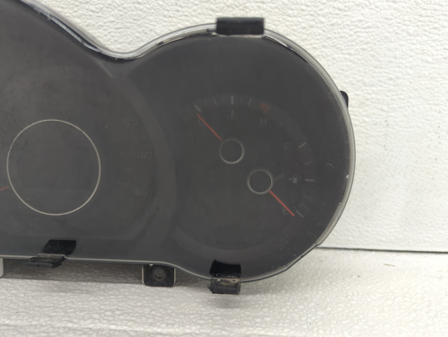 2014-2015 Kia Optima Instrument Cluster Speedometer Gauges P/N:94031-2T270 Fits Fits 2014 2015 OEM Used Auto Parts - Oemused