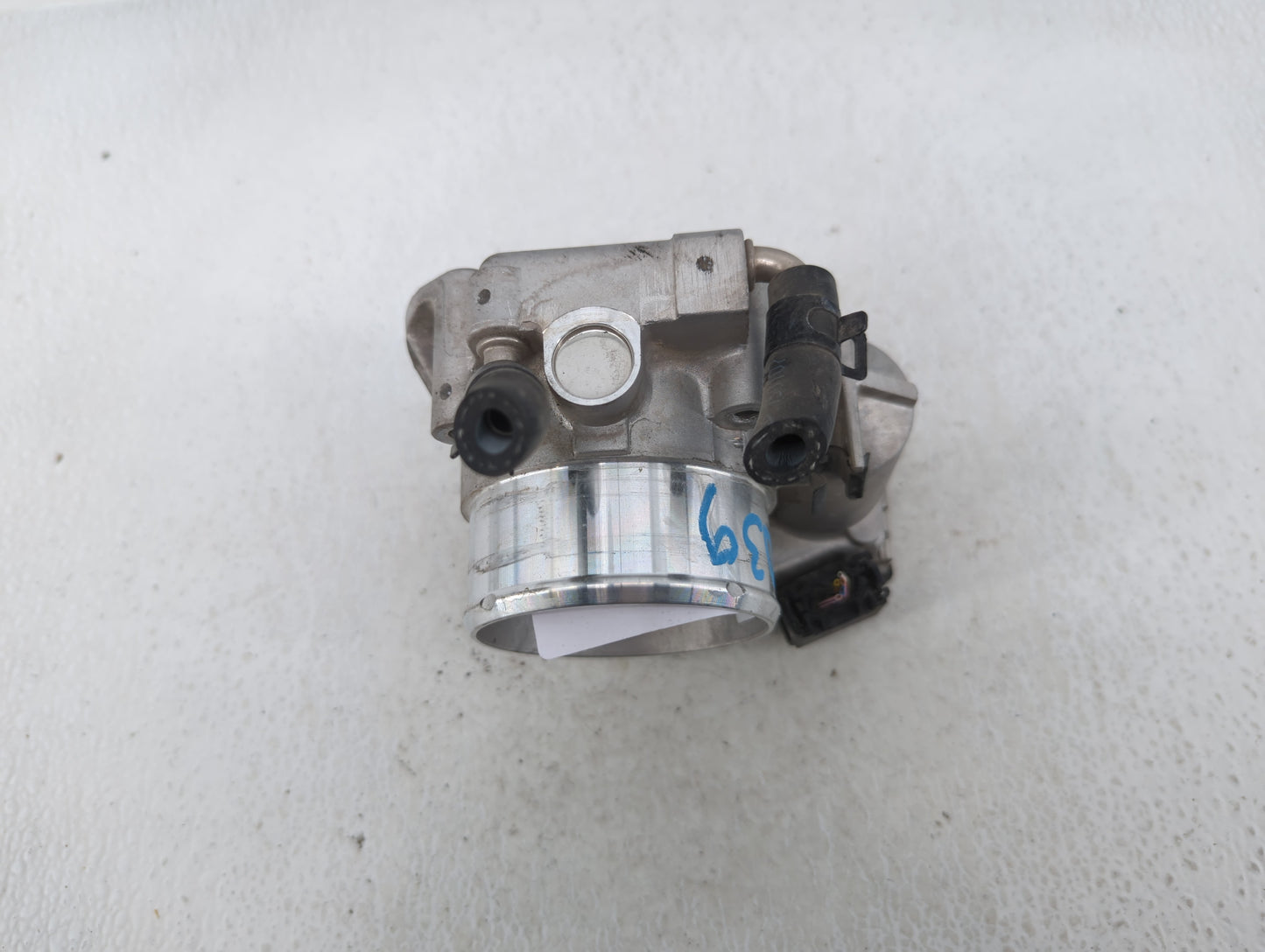2011-2015 Kia Optima Throttle Body P/N:35100-2G700 Fits Fits 2011 2012 2013 2014 2015 2016 OEM Used Auto Parts - Oemusedauto
