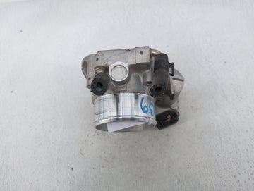 2011-2015 Kia Optima Throttle Body P/N:35100-2G700 Fits Fits 2011 2012 2013 2014 2015 2016 OEM Used Auto Parts
