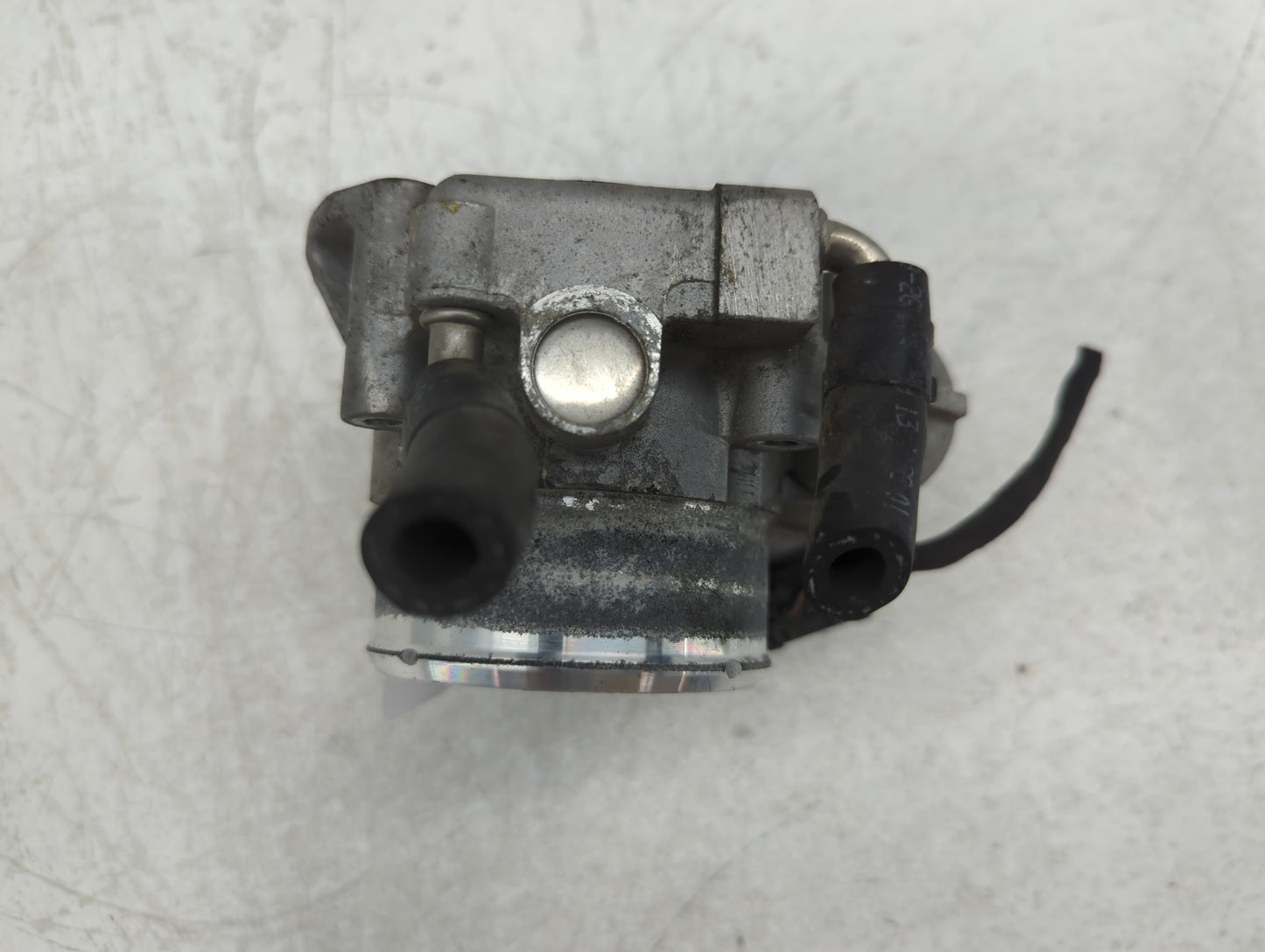 2011-2015 Kia Optima Throttle Body P/N:90 4501 0001 2B35025Y Fits Fits 2011 2012 2013 2014 2015 2016 OEM Used Auto Parts - O