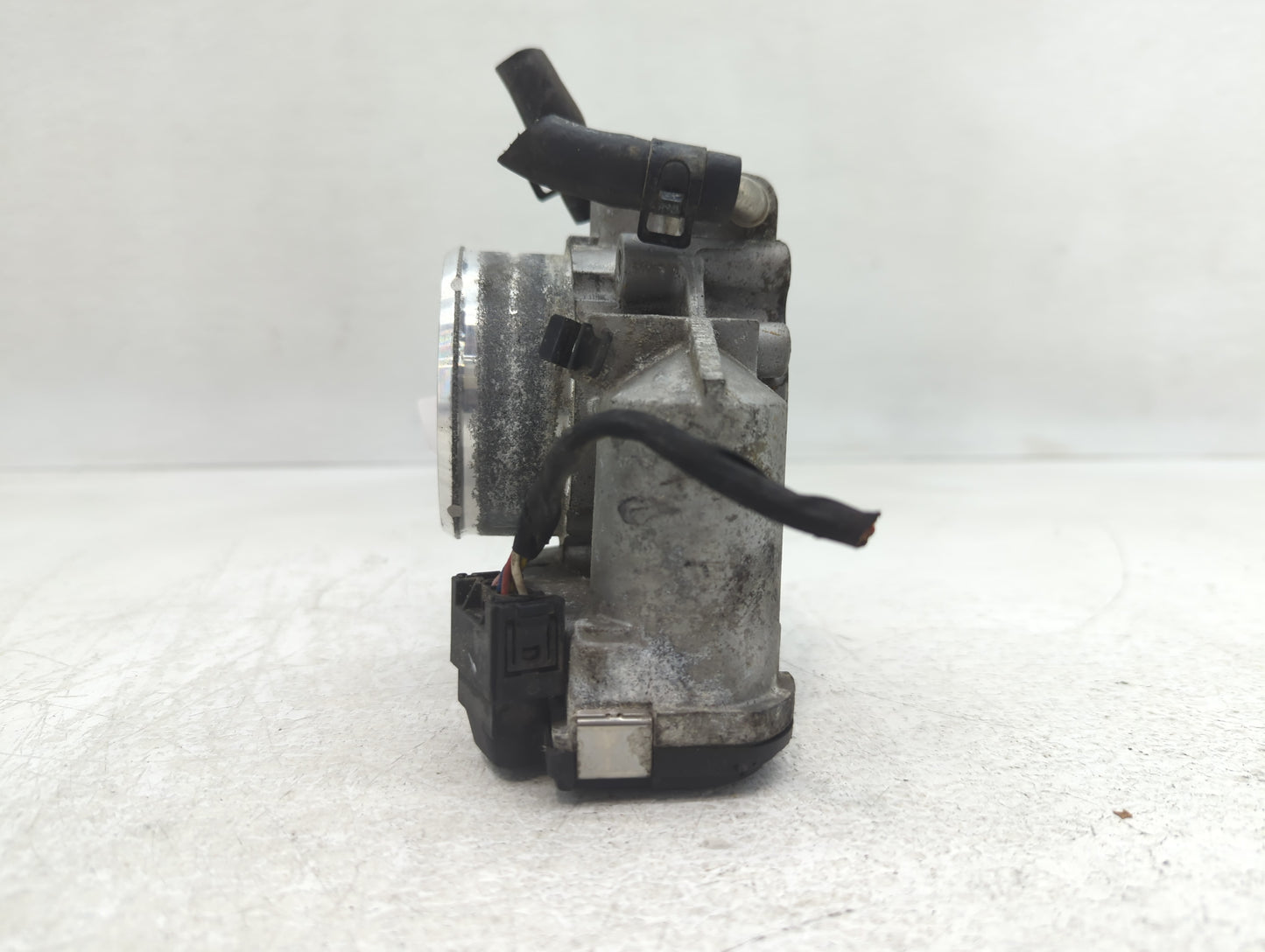 2011-2015 Kia Optima Throttle Body P/N:90 4501 0001 2B35025Y Fits Fits 2011 2012 2013 2014 2015 2016 OEM Used Auto Parts - O
