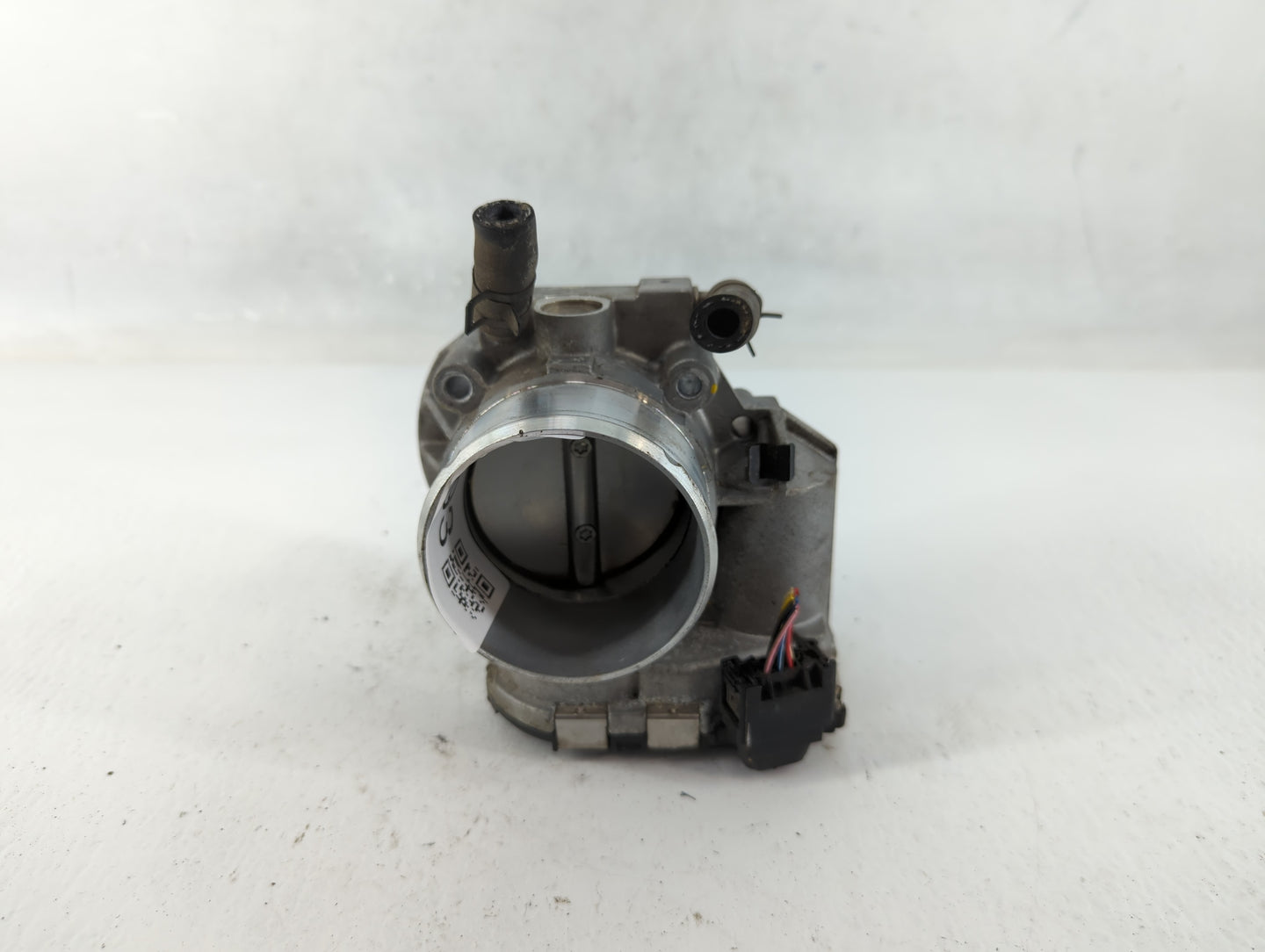 2011-2015 Kia Optima Throttle Body P/N:35100-2G700 Fits Fits 2011 2012 2013 2014 2015 2016 OEM Used Auto Parts - Oemusedauto