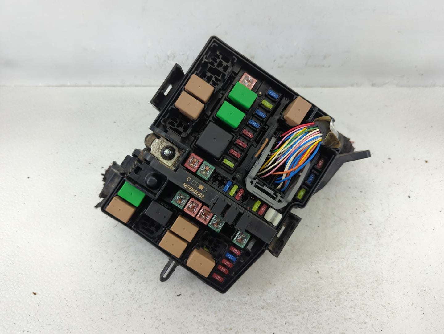 2014-2015 Kia Optima Fusebox Fuse Box Panel Relay Module P/N:91955-2T740QQK Fits Fits 2014 2015 OEM Used Auto Parts - Oemuse