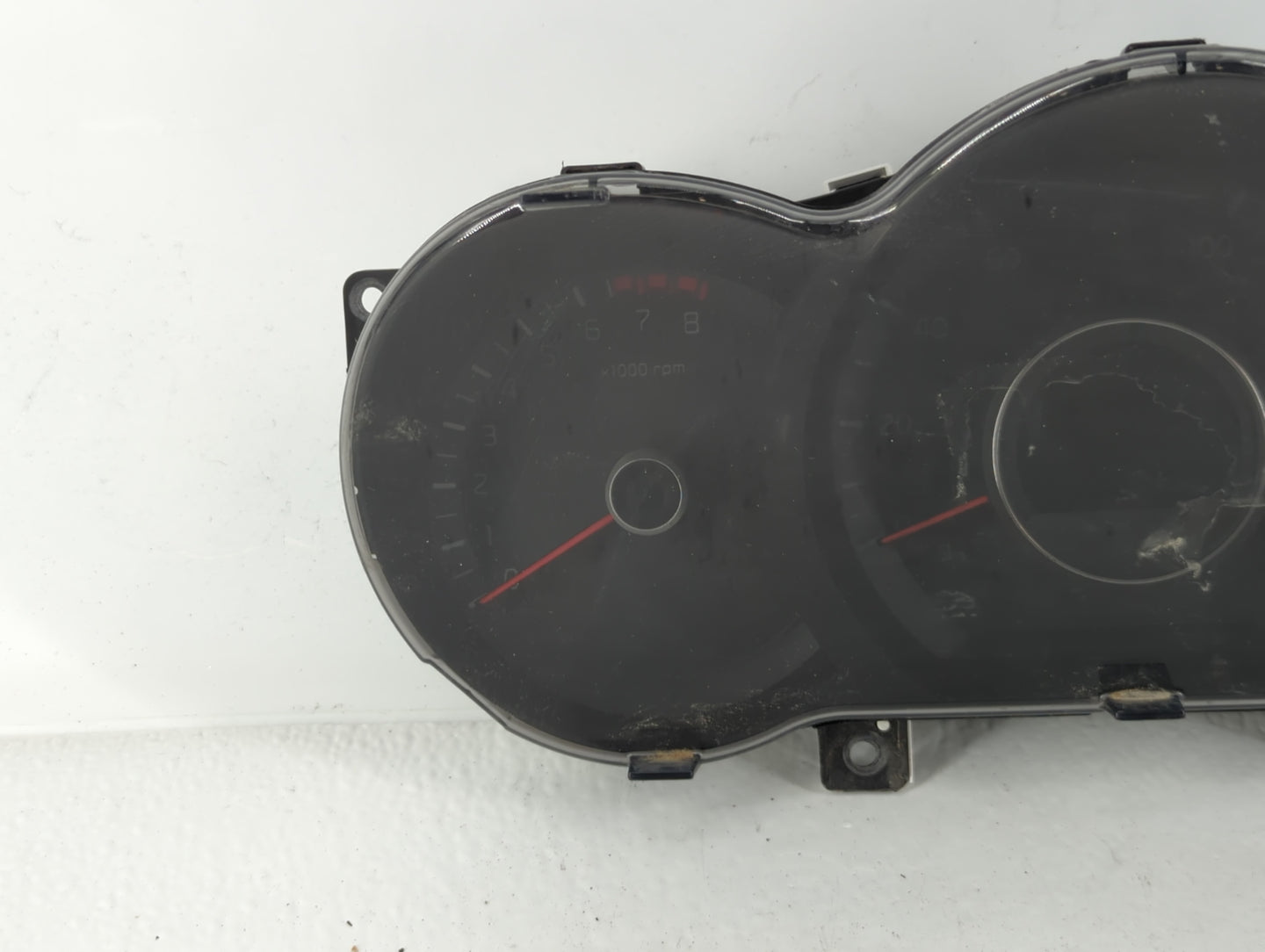 2014-2015 Kia Optima Instrument Cluster Speedometer Gauges P/N:94031-2T270 Fits Fits 2014 2015 OEM Used Auto Parts - Oemused