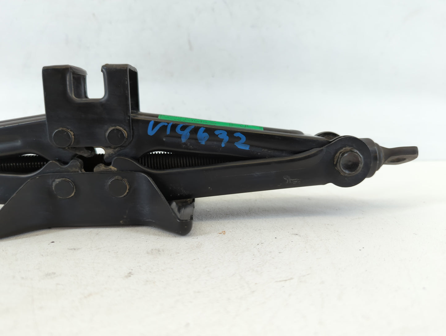 2015 Kia Optima Spare Scissor Car Jack - Oemusedautoparts1.com