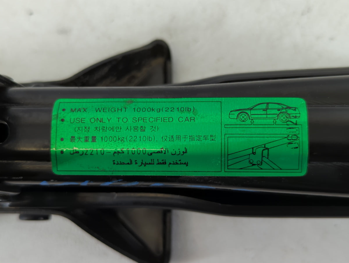2015 Kia Optima Spare Scissor Car Jack 664230 - Oemusedautoparts1.com