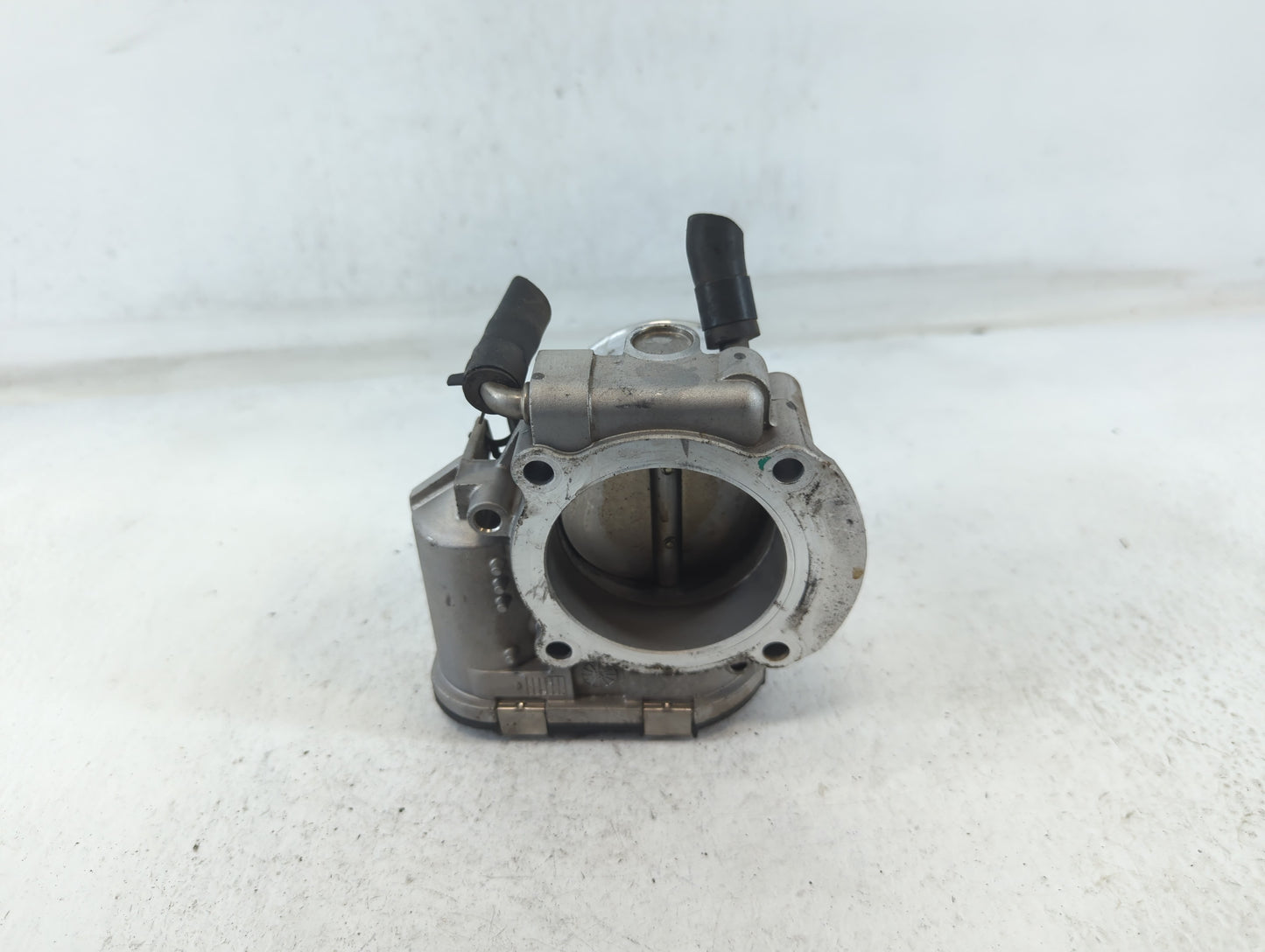 2011-2015 Kia Optima Throttle Body P/N:35100-2G700 Fits Fits 2011 2012 2013 2014 2015 2016 OEM Used Auto Parts - Oemusedauto