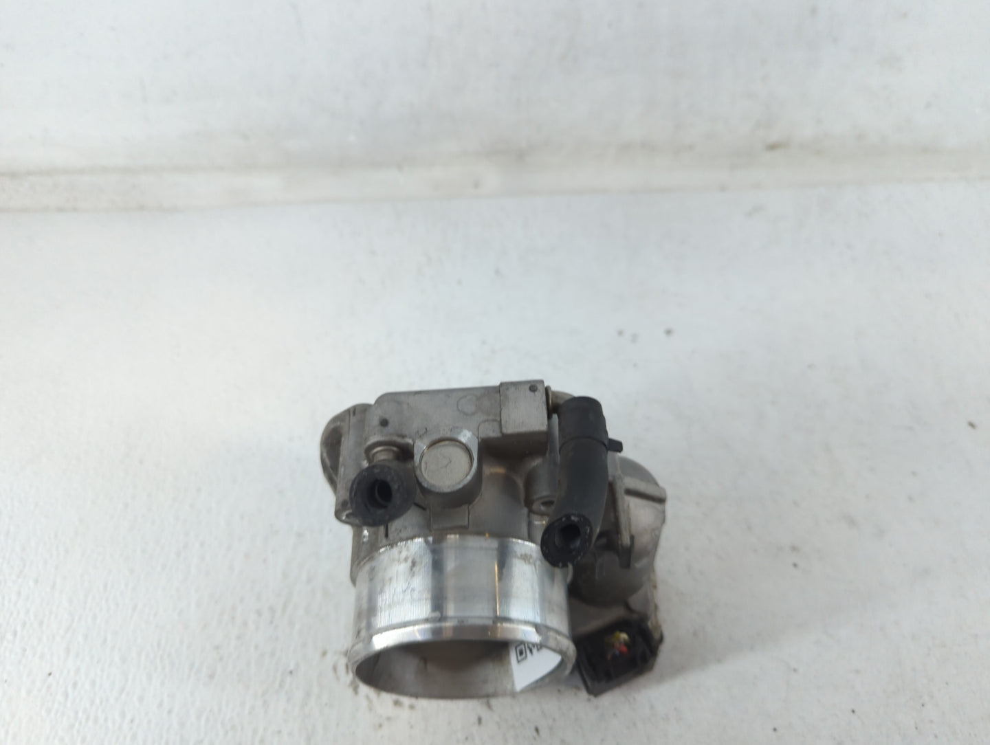 2011-2015 Kia Optima Throttle Body P/N:35100-2G700 Fits Fits 2011 2012 2013 2014 2015 2016 OEM Used Auto Parts - Oemusedauto