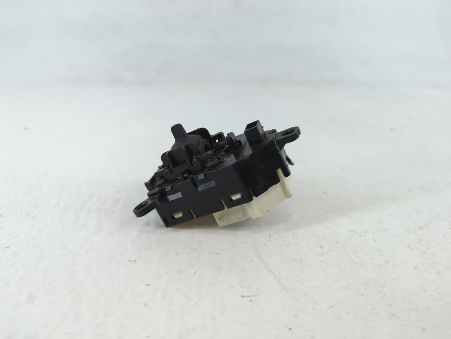 2011-2016 Kia Optima Master Power Window Switch Replacement Driver Side Left P/N:486480-1110 Fits OEM Used Auto Parts - Oemu