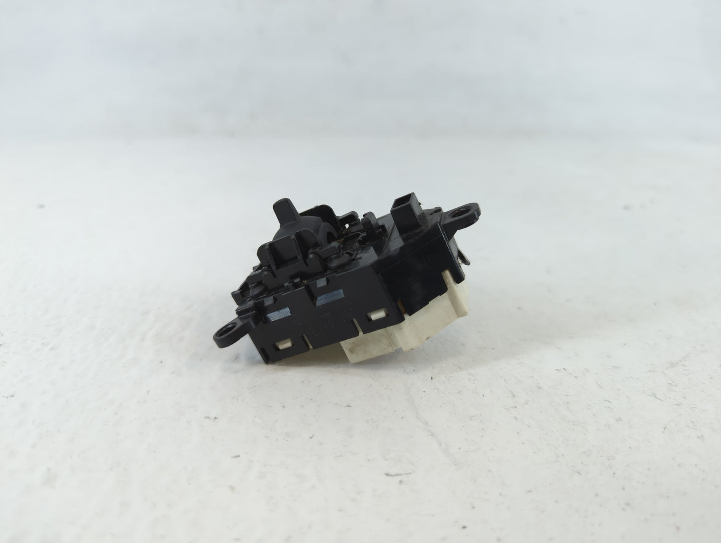 2011-2016 Kia Optima Master Power Window Switch Replacement Driver Side Left P/N:486480-1110 Fits OEM Used Auto Parts - Oemu