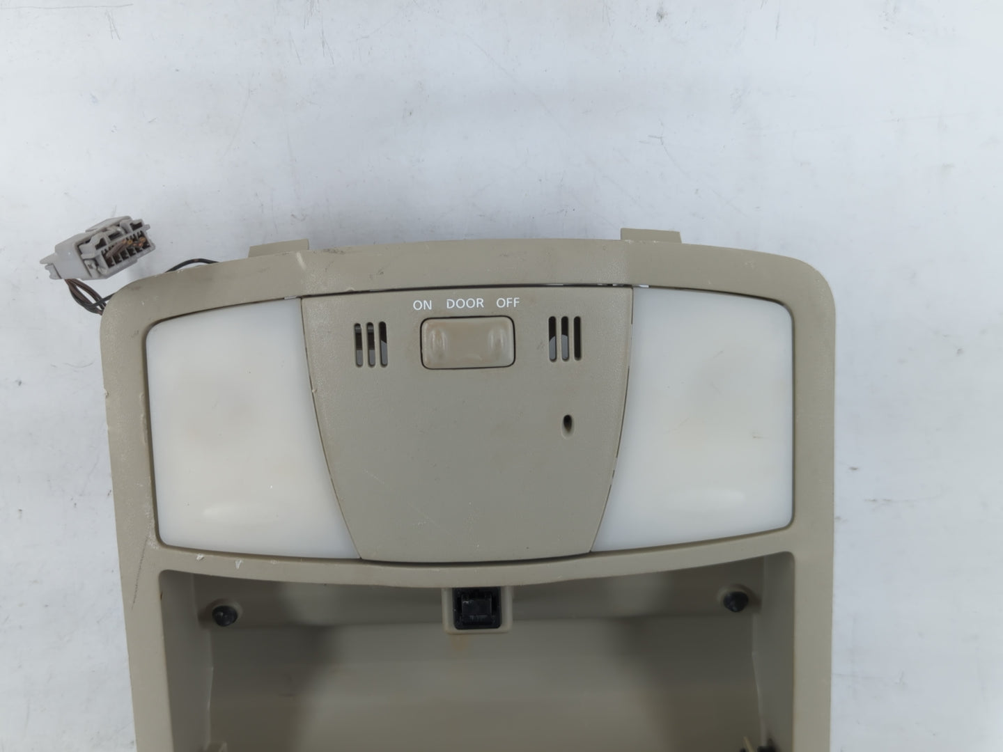 2014-2016 Kia Optima Overhead Roof Console 738667 - Oemusedautoparts1.com