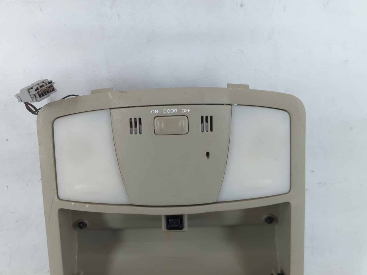 2014-2016 Kia Optima Overhead Roof Console 738667 - Oemusedautoparts1.com