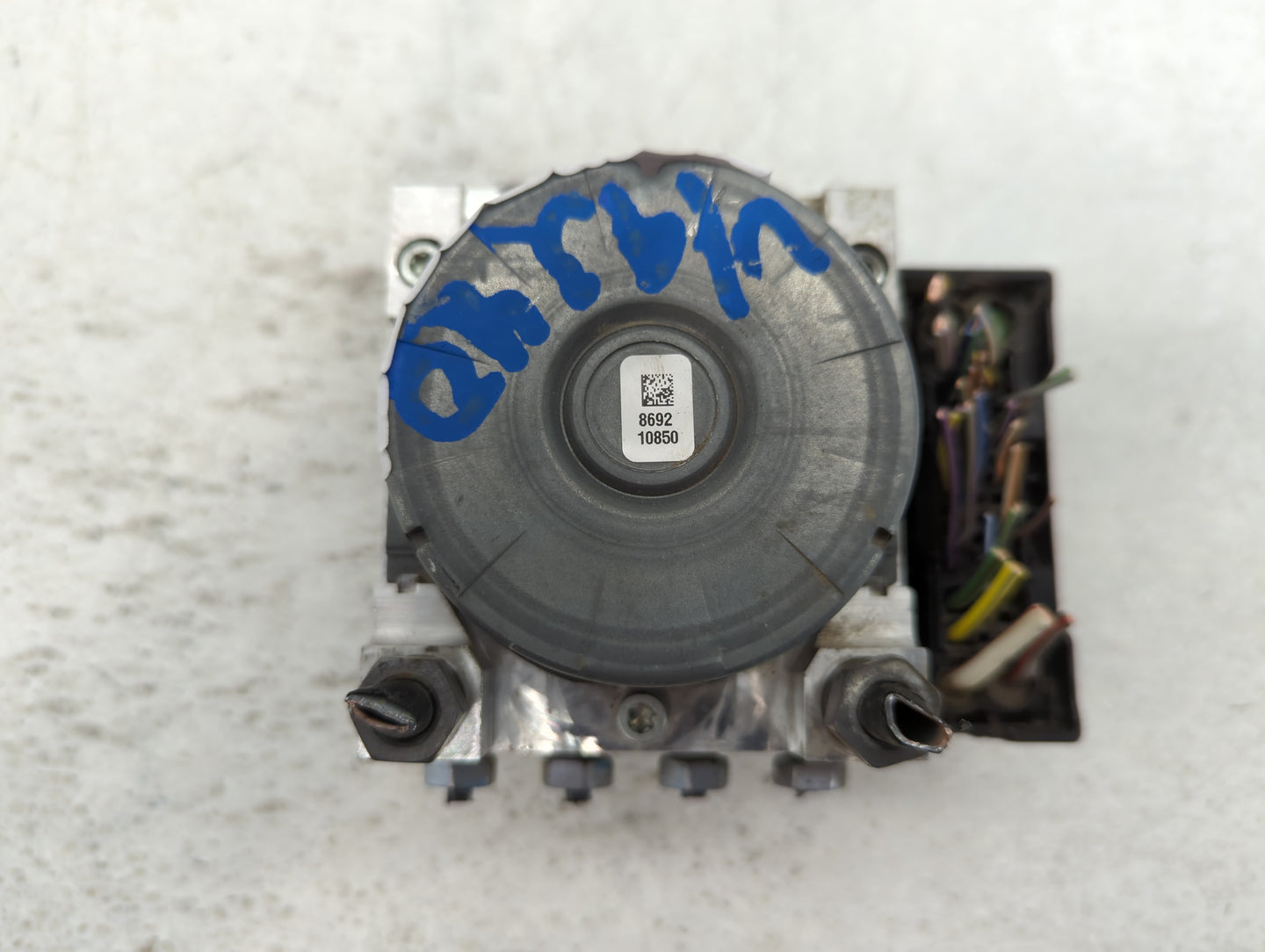 2014-2015 Kia Optima ABS Pump Control Module Replacement P/N:F2GC-2C405-AF Fits Fits 2014 2015 OEM Used Auto Parts - Oemused