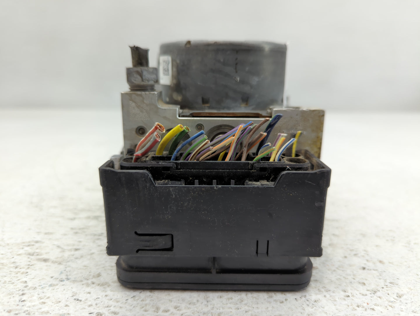 2014-2015 Kia Optima ABS Pump Control Module Replacement P/N:F2GC-2C405-AF Fits Fits 2014 2015 OEM Used Auto Parts - Oemused