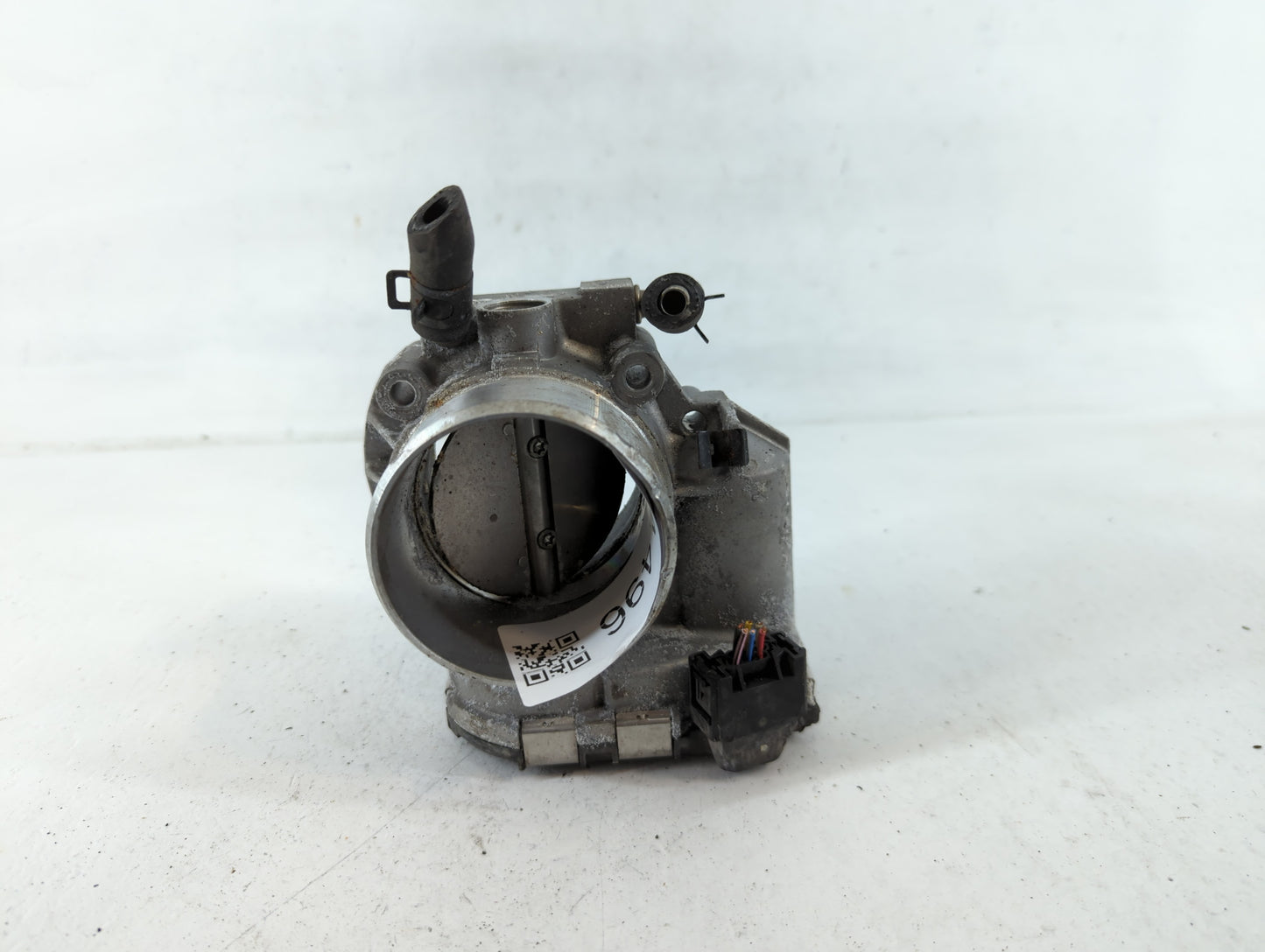 2011-2015 Kia Optima Throttle Body P/N:35100-2G700 Fits Fits 2011 2012 2013 2014 2015 2016 OEM Used Auto Parts - Oemusedauto