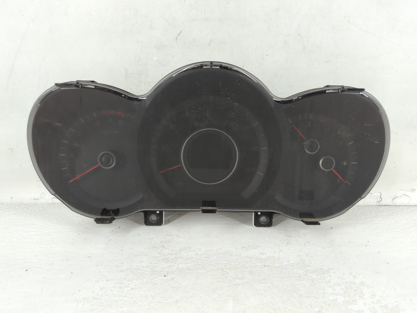 2014-2015 Kia Optima Instrument Cluster Speedometer Gauges P/N:94031-2T270 Fits Fits 2014 2015 OEM Used Auto Parts - Oemused