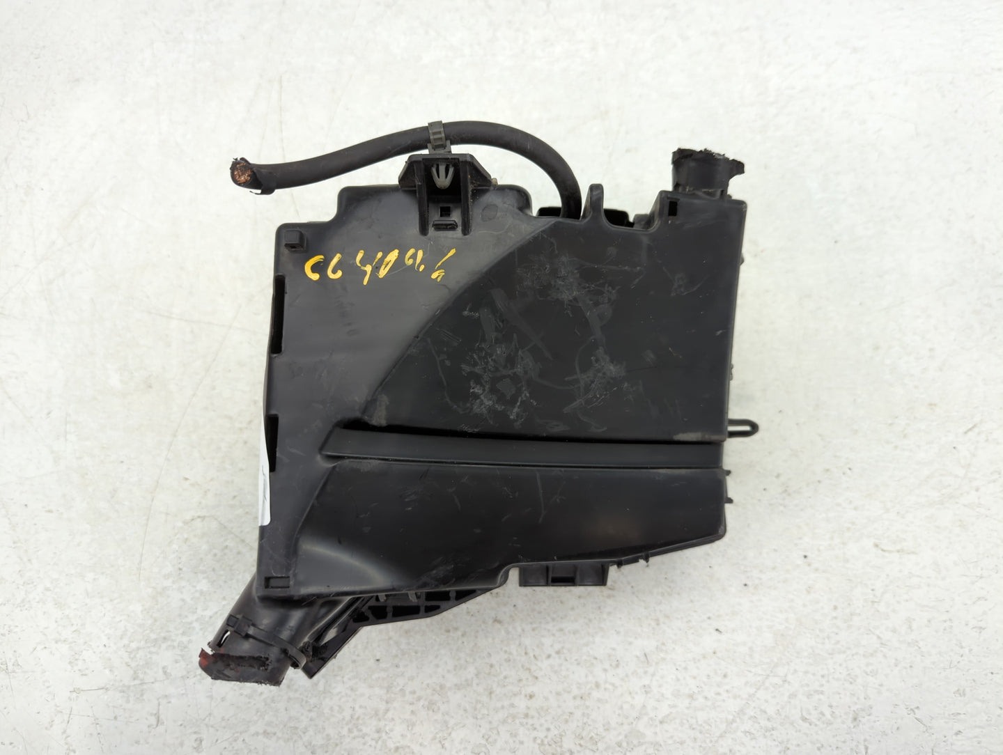 2014-2015 Kia Optima Fusebox Fuse Box Panel Relay Module P/N:VS912504C700QA Fits Fits 2014 2015 OEM Used Auto Parts - Oemuse