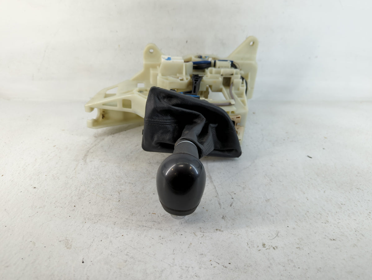2015 Kia Optima Floor Console Assembly Shifter - Oemusedautoparts1.com