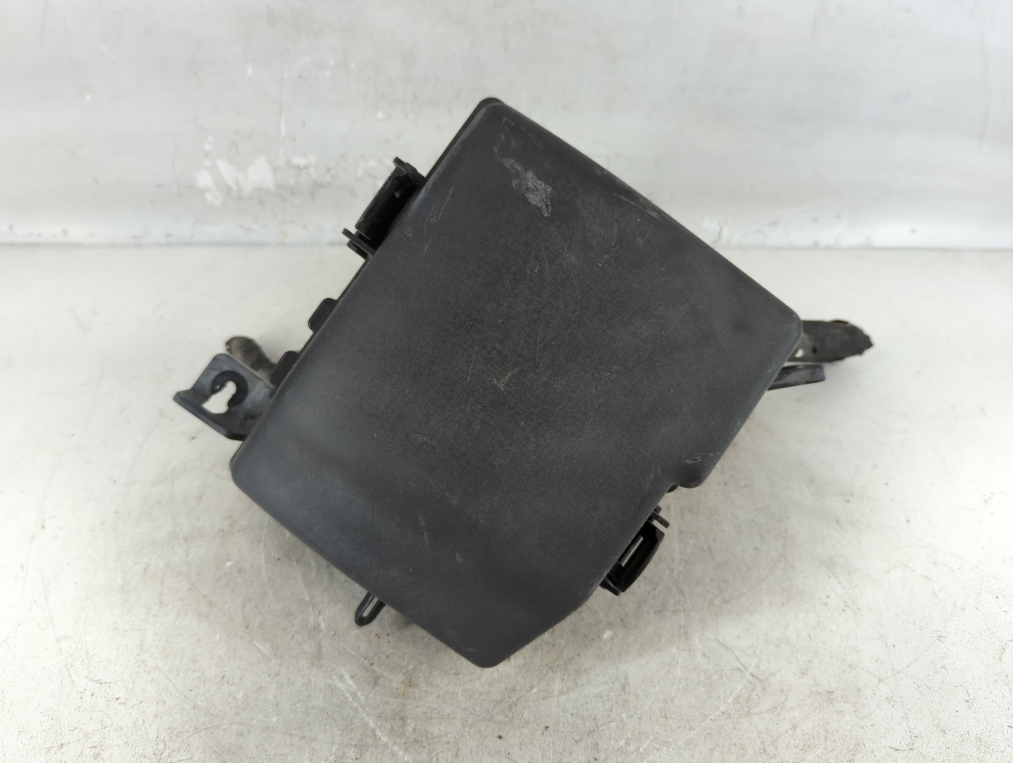 2014-2015 Kia Optima Fusebox Fuse Box Panel Relay Module P/N:91955-2T730QQK Fits Fits 2014 2015 OEM Used Auto Parts - Oemuse