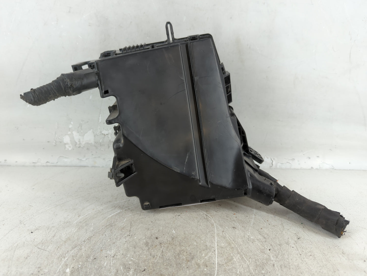 2014-2015 Kia Optima Fusebox Fuse Box Panel Relay Module P/N:91955-2T730QQK Fits Fits 2014 2015 OEM Used Auto Parts - Oemuse