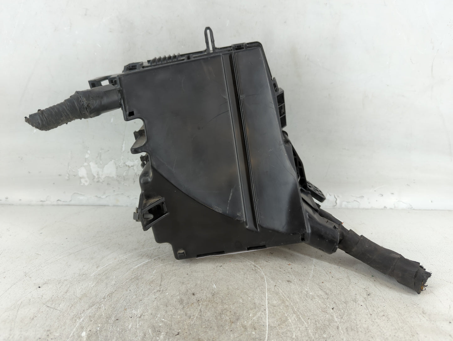 2014-2015 Kia Optima Fusebox Fuse Box Panel Relay Module P/N:91955-2T730QQK Fits Fits 2014 2015 OEM Used Auto Parts - Oemuse
