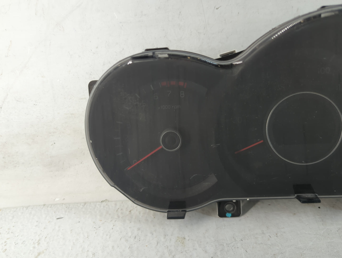 2014-2015 Kia Optima Instrument Cluster Speedometer Gauges P/N:94031-2T270 Fits Fits 2014 2015 OEM Used Auto Parts - Oemused
