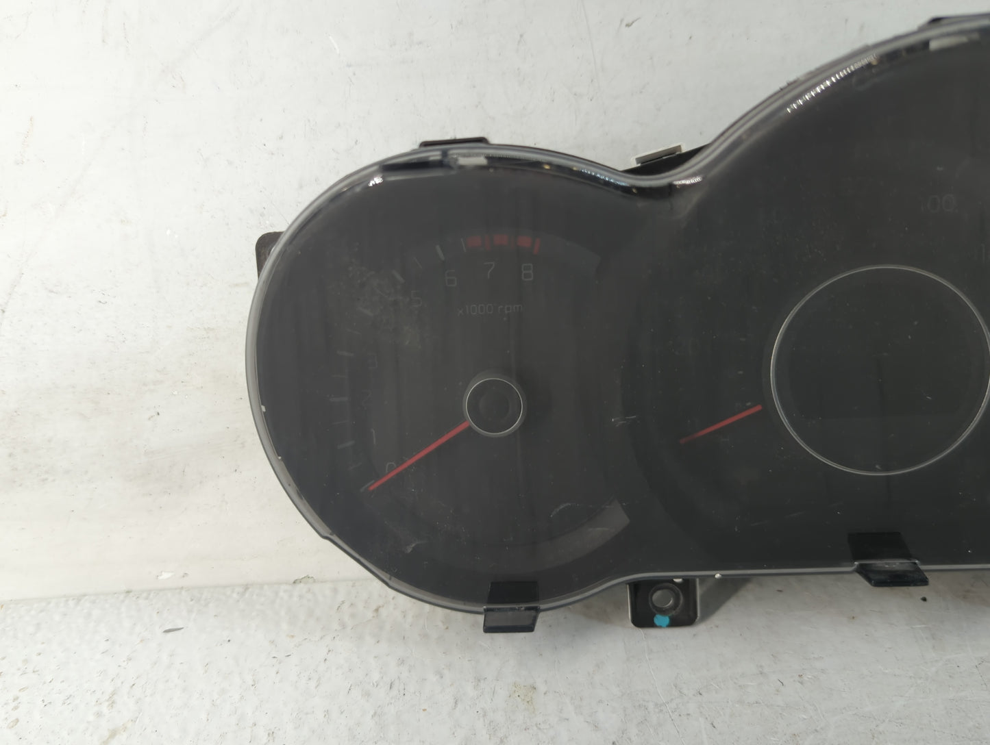 2014-2015 Kia Optima Instrument Cluster Speedometer Gauges P/N:94031-2T270 Fits Fits 2014 2015 OEM Used Auto Parts - Oemused